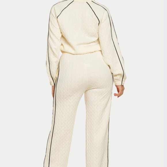 Cream Matching Set - Picture 5 of 6